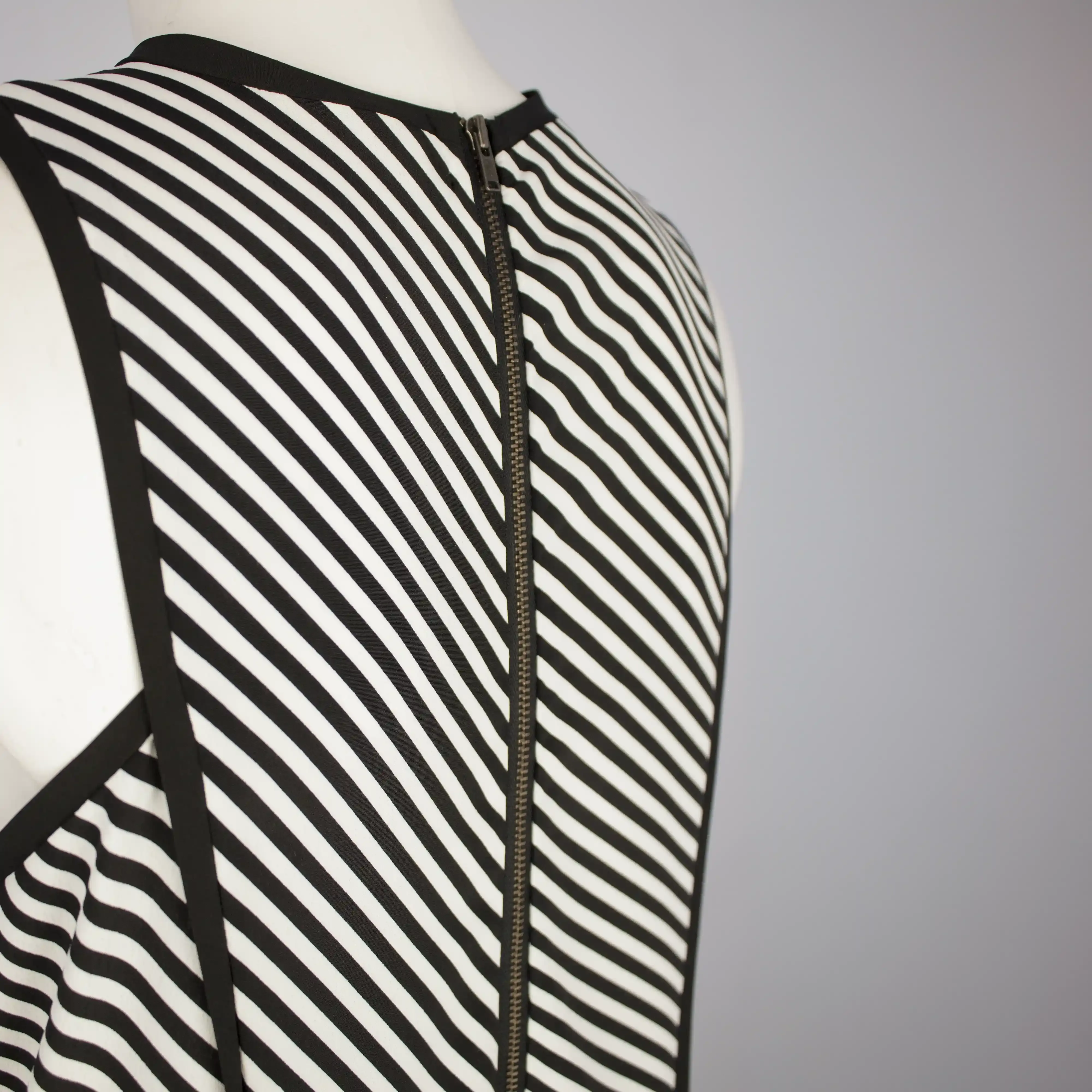 BOSWELL Diagonal Print Black