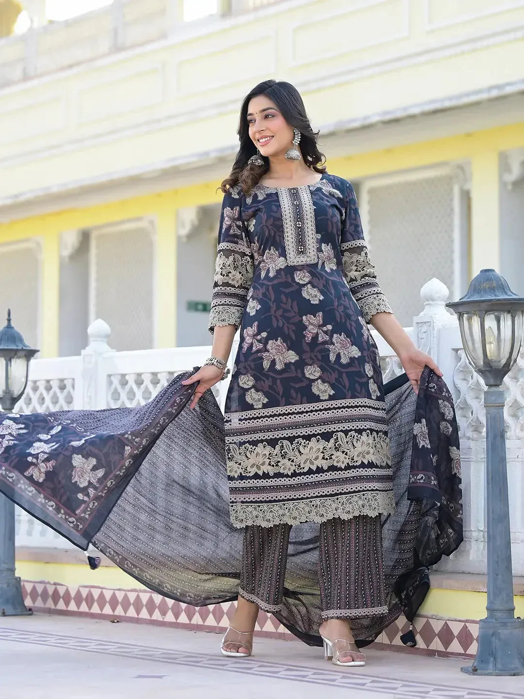 Cotton Printed Pakistani Black Kurta Dupatta Set With Lace Work