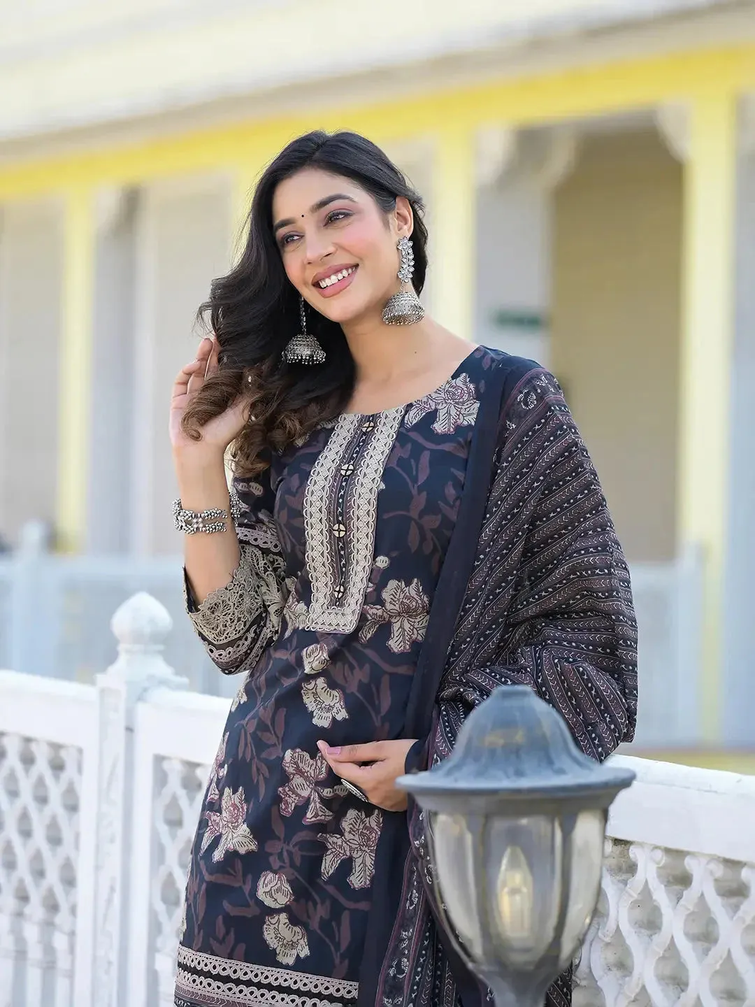 Cotton Printed Pakistani Black Kurta Dupatta Set With Lace Work