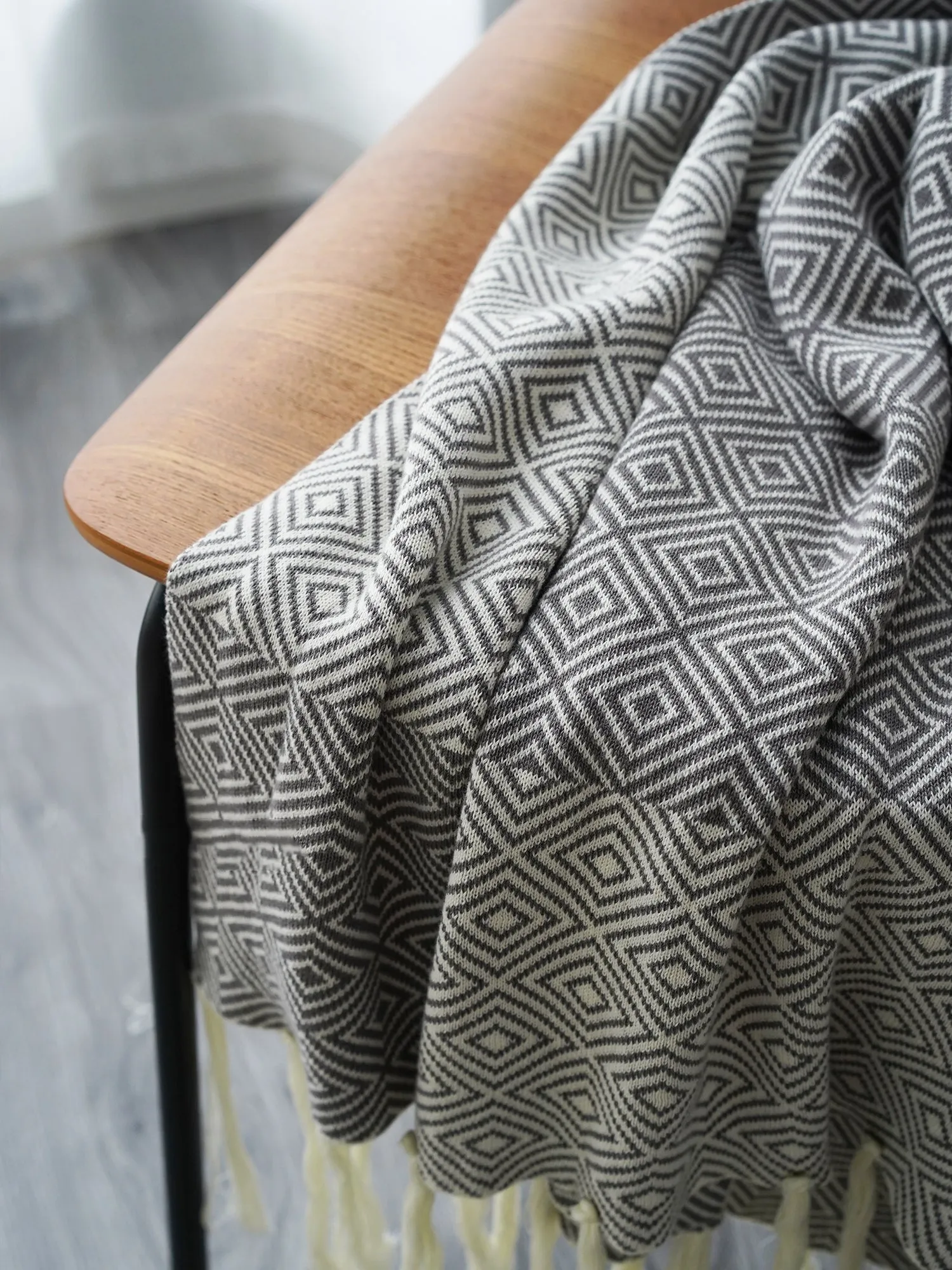 Cotton Throw With Tassel