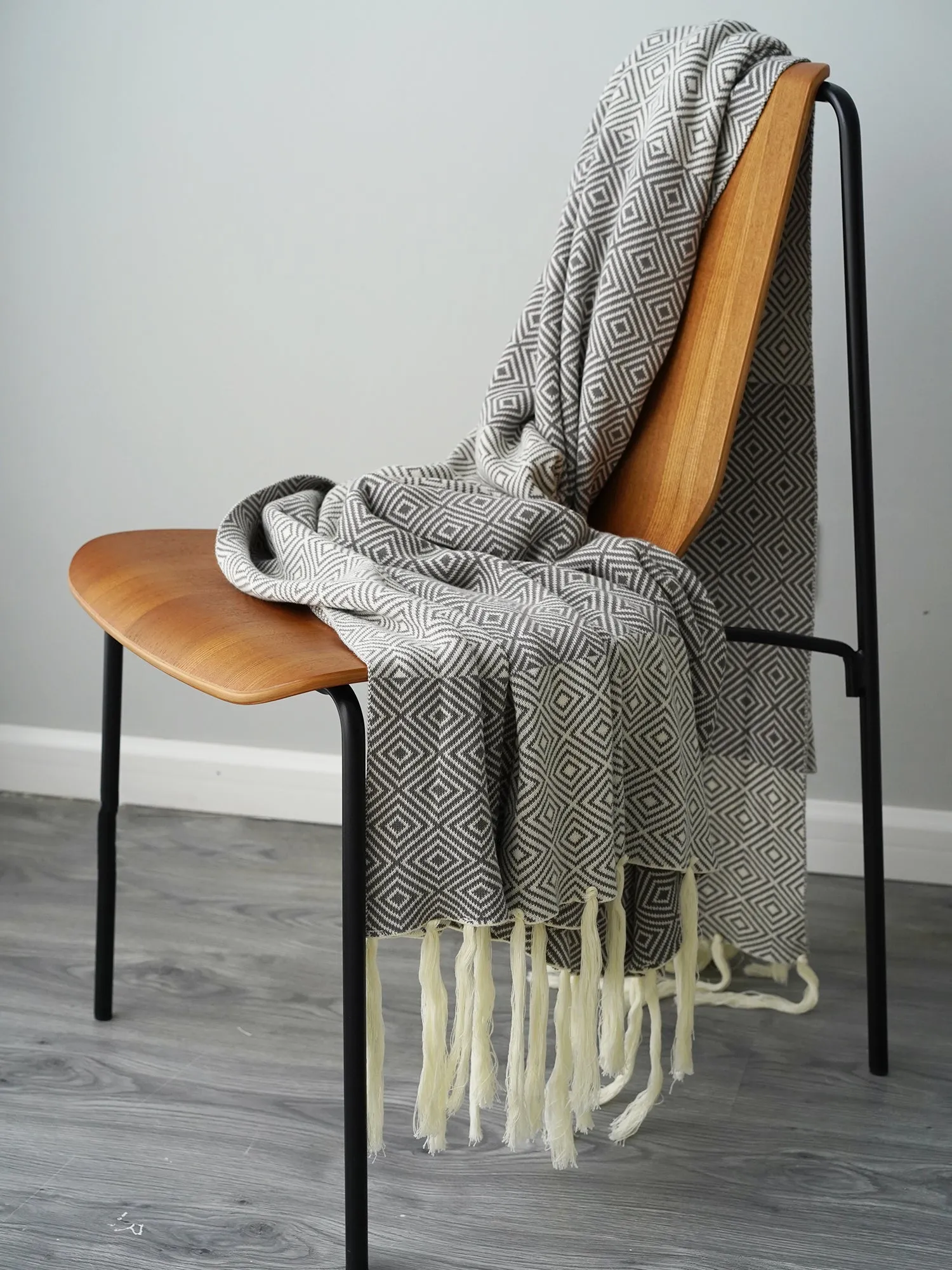 Cotton Throw With Tassel