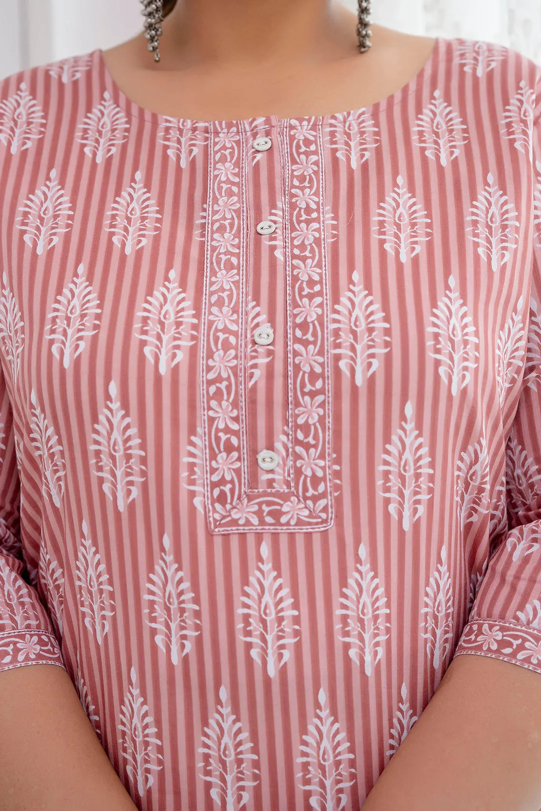 Plus Size Pink Printed Straight Kurta For Women