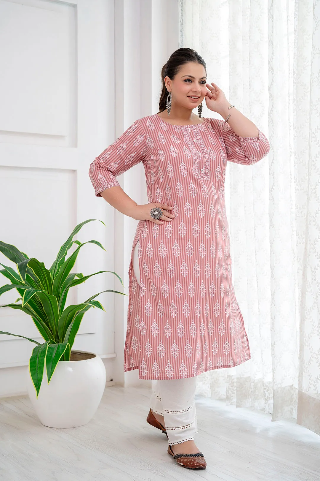 Plus Size Pink Printed Straight Kurta For Women