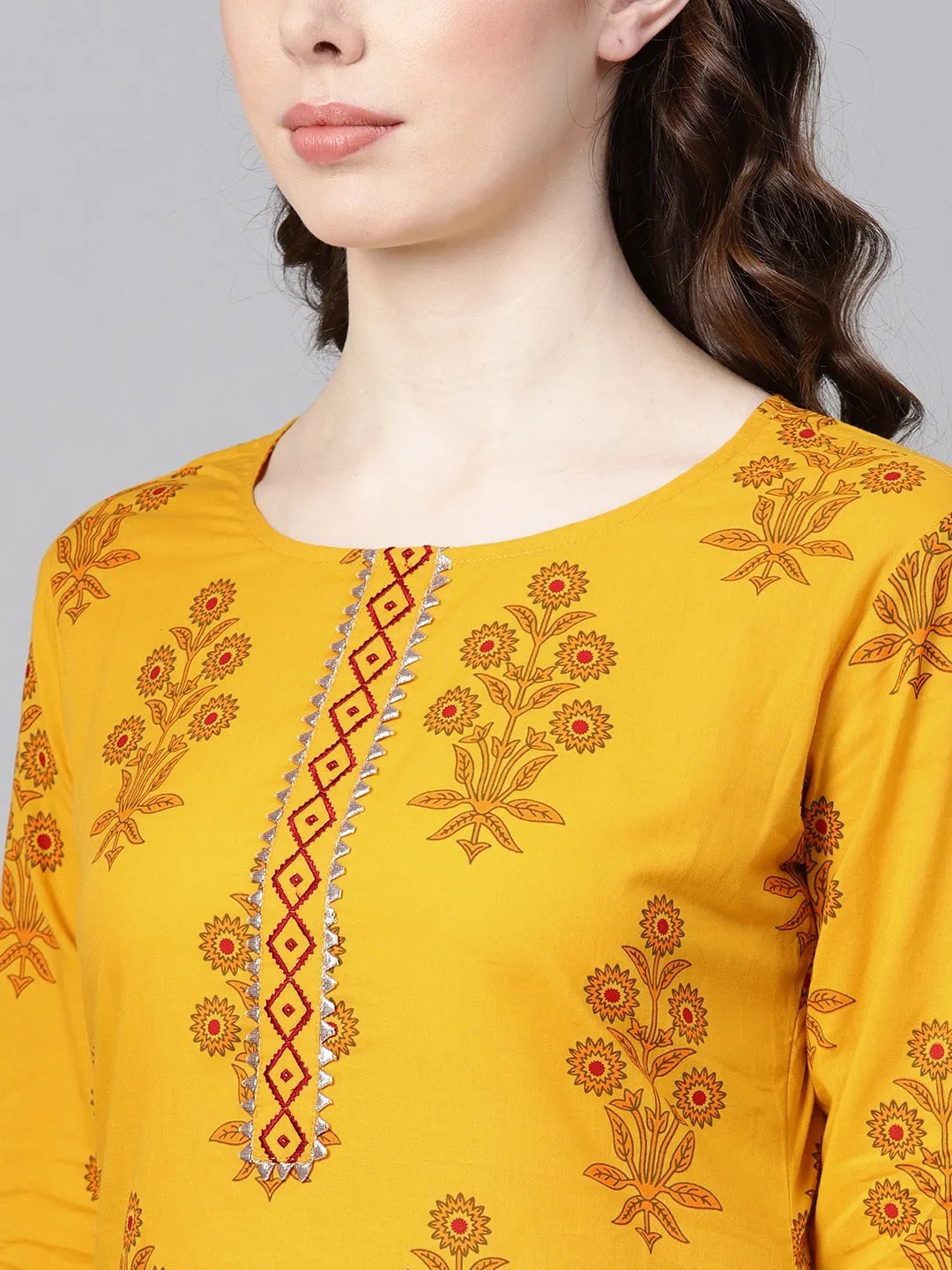 Women Mustard & Orange Printed Kurta Set
