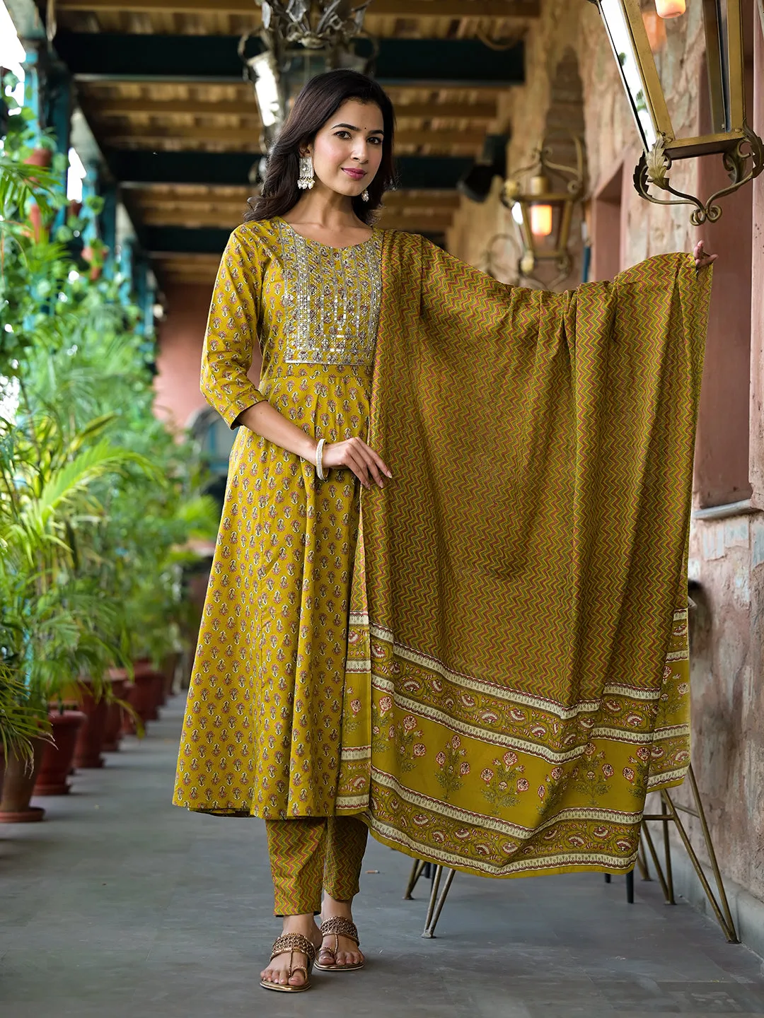Women Mustard Pure Cotton Kurta Set With Dupatta