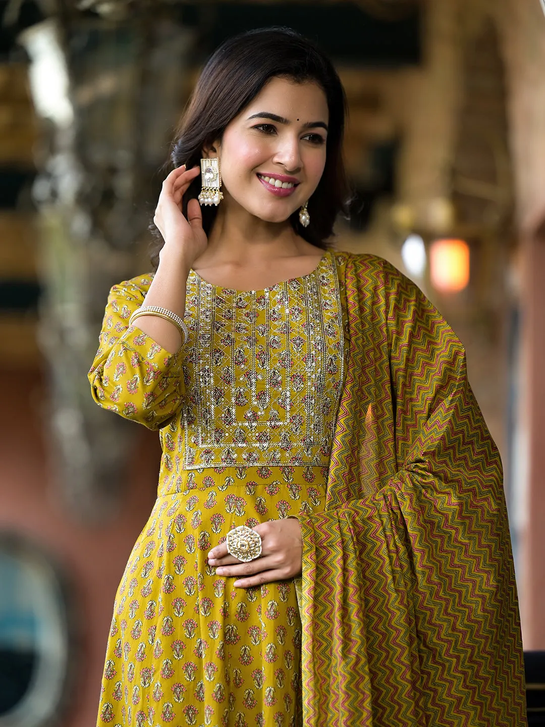 Women Mustard Pure Cotton Kurta Set With Dupatta