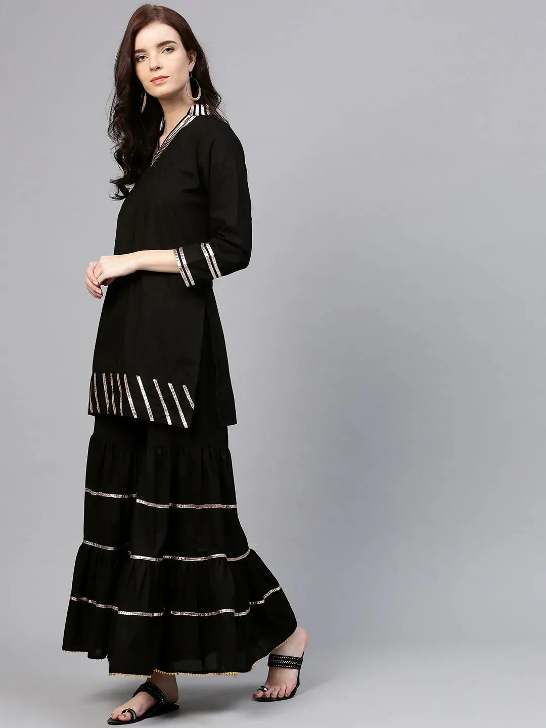 Women'S Black & Pink Solid Kurti With Sharara & Dupatta